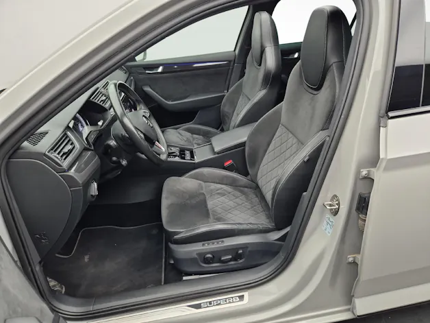 Škoda Superb Combi 2.0 TSI 280 SportLine+ 4x4 DSG