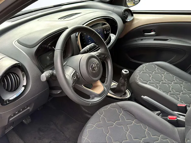 Toyota Aygo X 1.0 VVT-i Style