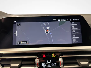 https://vehicle.imgix.net/4304777/db3d90e4-451b-48c2-a502-f74726706f1e.jpg