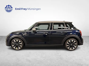 https://vehicle.imgix.net/4304780/0afdb1f4-7b83-490c-bb9b-c743edcc5498.jpg