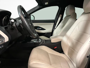 immagine del veicolo JAGUAR E-Pace 2.0 T 200 R-Dynamic S AWD