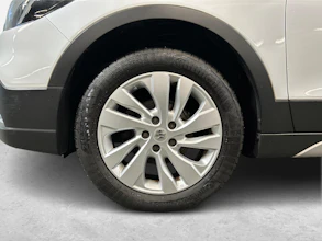 https://vehicle.imgix.net/4304789/53e45da7-1500-43f7-aeec-0cf2fd534b0e.jpg