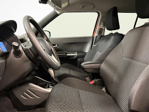 https://vehicle.imgix.net/4304792/4e0ce65c-ecd4-4efc-b8f3-4059e29e720c.jpg