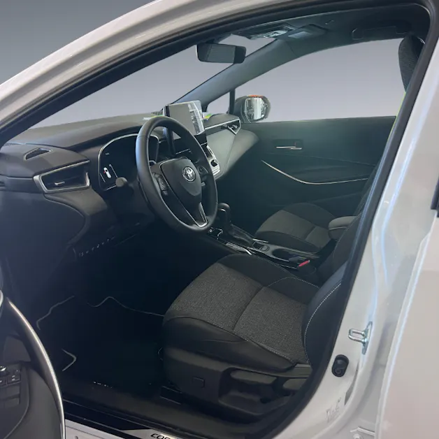 Toyota Corolla Touring Sports 2.0 HSD Swiss Edition