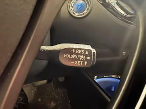image du véhicule TOYOTA C-HR 2.0 VVTi HSD Trend
