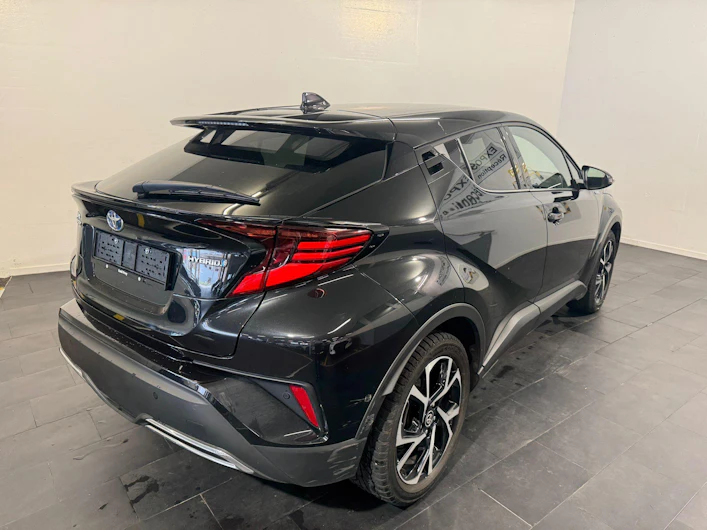 image du véhicule TOYOTA C-HR