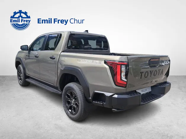 Toyota Hilux Double Cab.-Pick-up 2.8 D-4D MHEV 204 Invincible