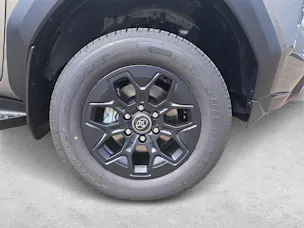 Toyota Hilux Double Cab.-Pick-up 2.8 D-4D MHEV 204 Invincible