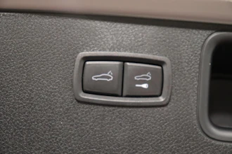 https://vehicle.imgix.net/4304853/18533ab2-87bc-488e-b05b-03344b118035.JPG