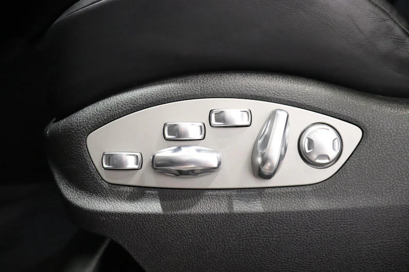 immagine del veicolo PORSCHE MACAN