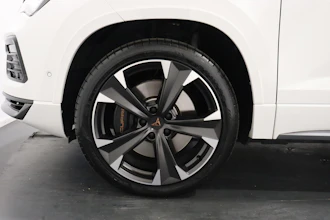 https://vehicle.imgix.net/4304854/402cf260-aa77-47af-85d9-bac864e89f35.JPG