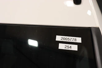 https://vehicle.imgix.net/4304854/7174ec34-5817-47c8-8eff-5e30b1f016f5.JPG