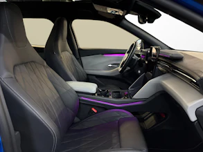 https://vehicle.imgix.net/4304916/b4a29998-bb4e-429d-a1fd-57427fe62555.jpg