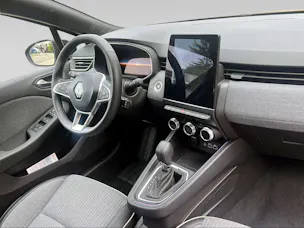 Renault CLIO techno E-TECH full hybrid 145