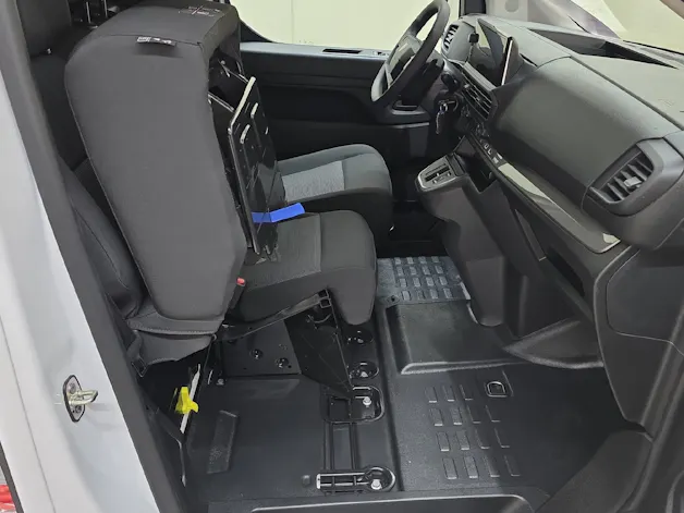 Peugeot E-Expert Kaw. Standard 75 kWh