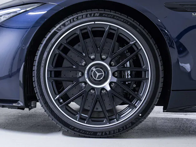 Mercedes-Benz SL 63 S AMG E Performance "Executive Edition"