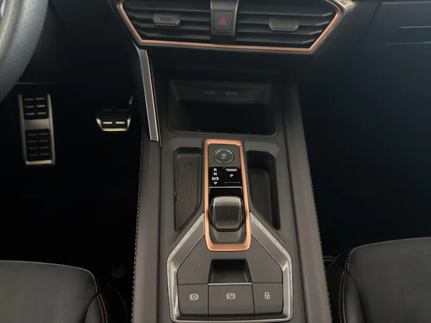 Cupra Leon ST 2.0 TSI 333 VZ 4Drive DSG