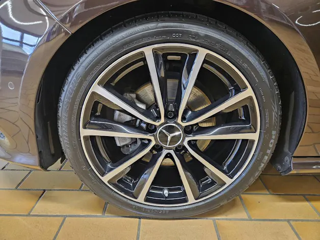 Mercedes-Benz CLA 180 Urban Shooting Brake