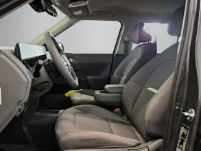https://vehicle.imgix.net/4305112/83afbea5-5b06-4b42-b811-1fc4257c7f64.jpg