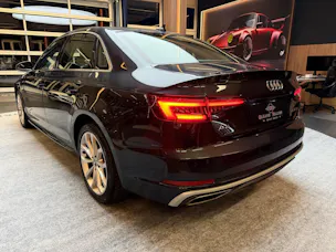 Audi A4 2.0 35 TFSI S Line S-Tronic