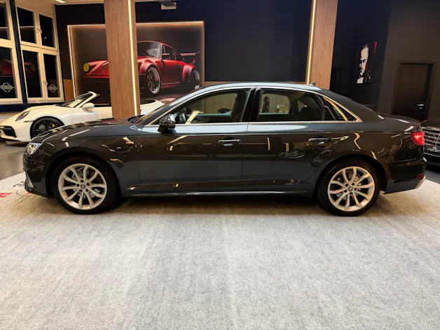 Audi A4 2.0 35 TFSI S Line S-Tronic