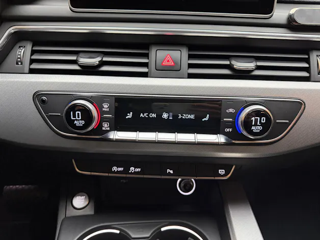 Audi A4 2.0 35 TFSI S Line S-Tronic