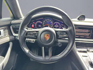 Porsche Panamera Sport Turismo 4.0 V8 GTS