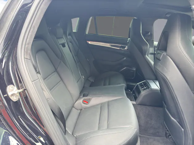 Porsche Panamera Sport Turismo 4.0 V8 GTS