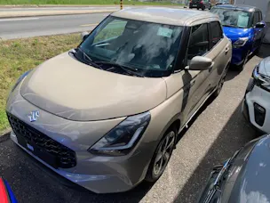 Suzuki Swift 1.2 Sakura Top Hybrid