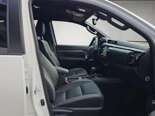 Toyota Hilux Double Cab.-Pick-up 2.8 D-4D MHEV 204 Invincible