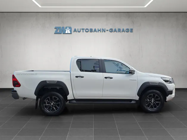 Toyota Hilux Double Cab.-Pick-up 2.8 D-4D MHEV 204 Invincible