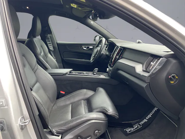 Volvo XC60 2.0 T6 TE R-Design eAWD