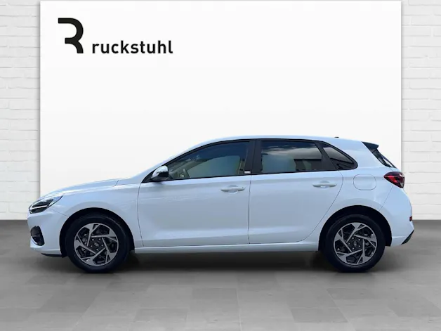 HYUNDAI i30 1.5 T-GDi Amplia