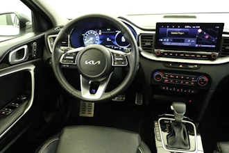 https://vehicle.imgix.net/4305364/29599235-3021-459d-88d4-9432fe1ea4d9.JPG