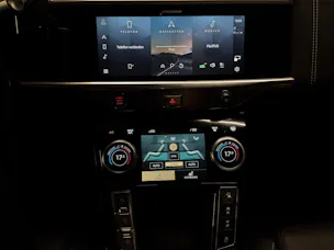 Jaguar I-Pace EV400 HSE AWD