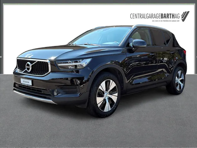VOLVO XC40 2.0 D4 Momentum AWD
