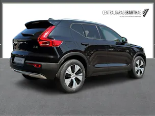VOLVO XC40 2.0 D4 Momentum AWD