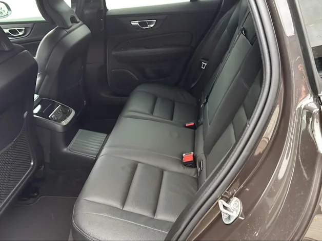 Volvo V60 2.0 T6 TE Plus Dark eAWD