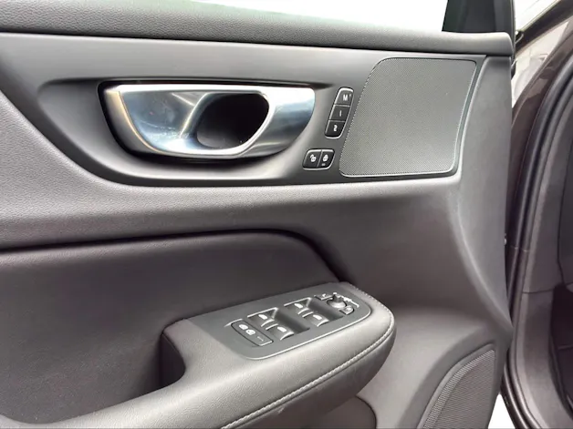 Volvo V60 2.0 T6 TE Plus Dark eAWD