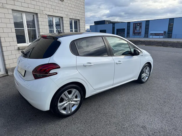 Peugeot 208 1.2 PureTech Style