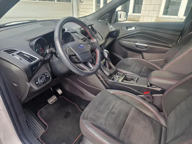 Ford Kuga 2.0 TDCi 180 ST-Line FPS