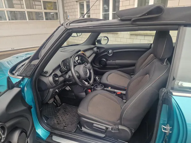 Mini Cabrio F57 1.5i Cooper