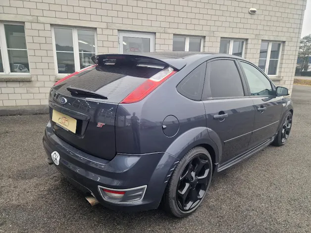 Ford Focus 2.5i 20V ST