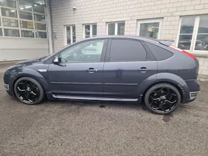 Ford Focus 2.5i 20V ST