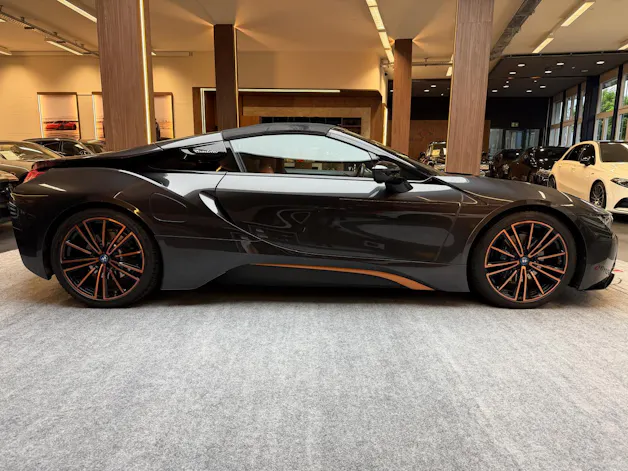 BMW i8 Roadster