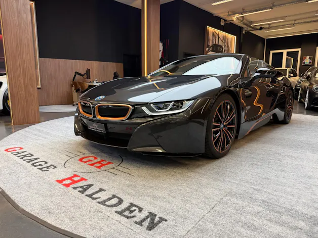 BMW i8 Roadster
