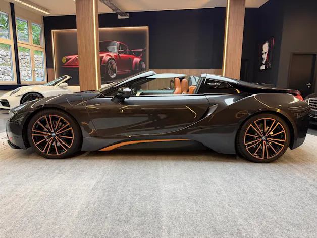 BMW i8 Roadster