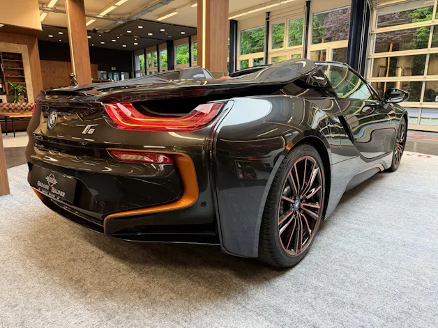 BMW i8 Roadster