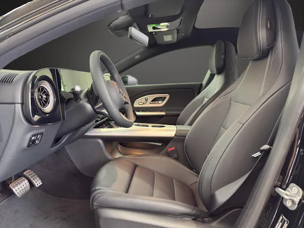 Mercedes-Benz CLA 220 4Matic 8G-DCT