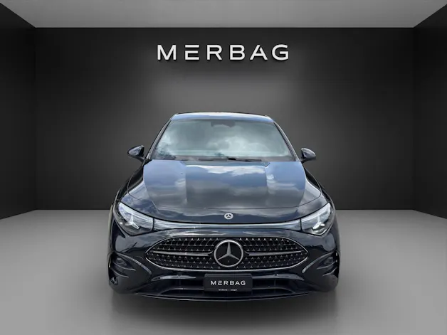 Mercedes-Benz CLA 220 4Matic 8G-DCT